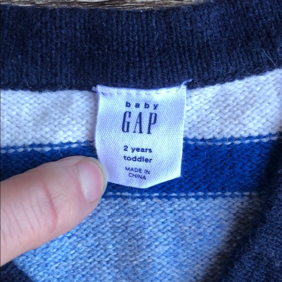 Gap Cardigan | 2T | Button Up | Function Pockets - Picture 2 of 3